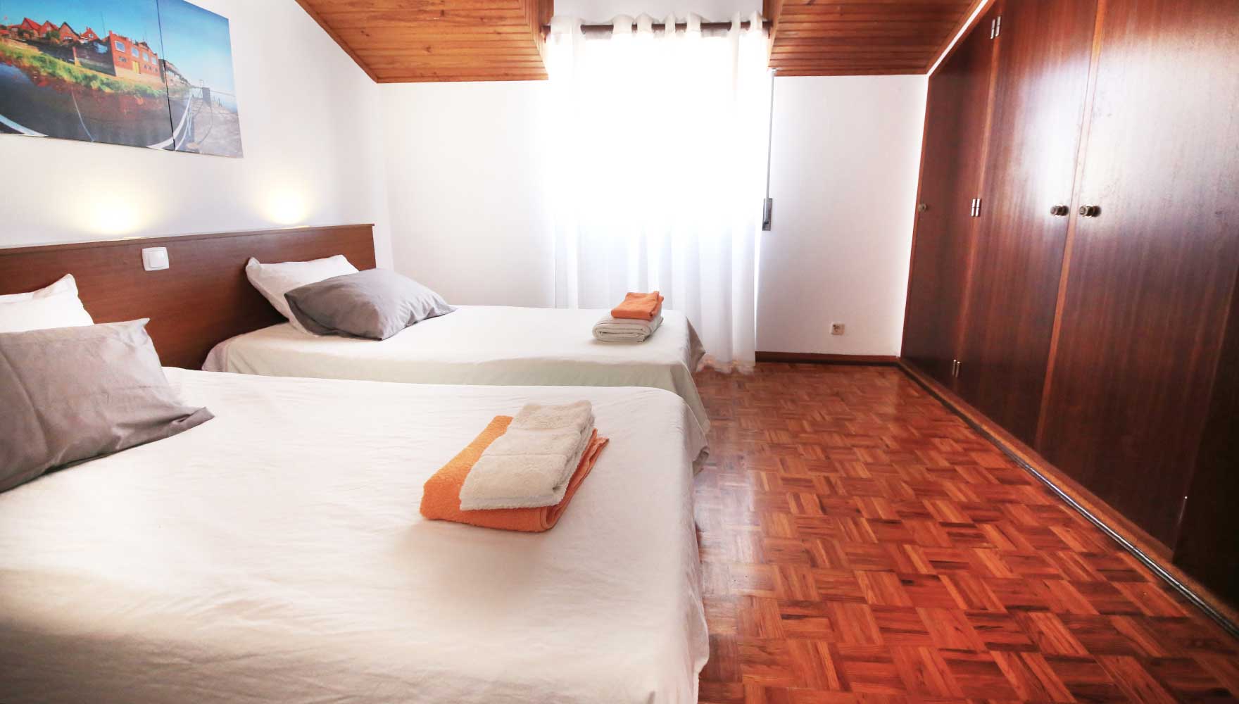 Schlafzimmer mit 2 Einzelbetten