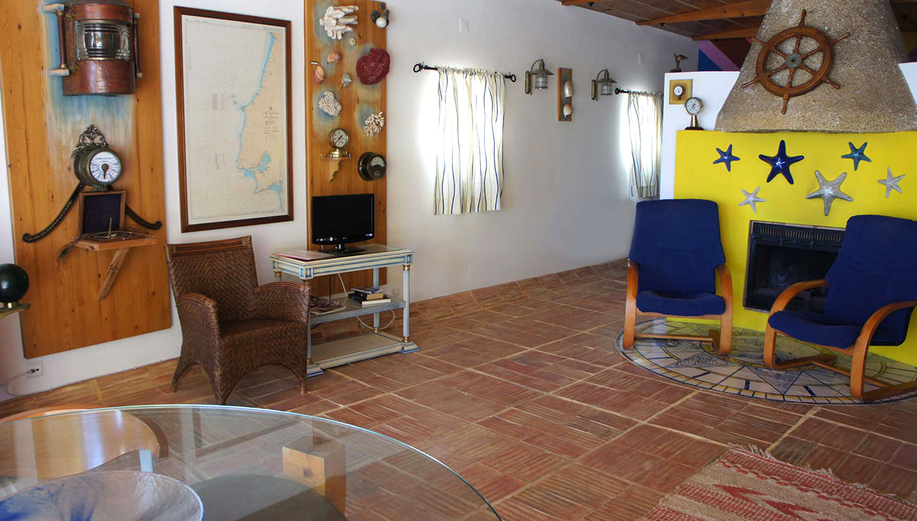 the boat villa's living room