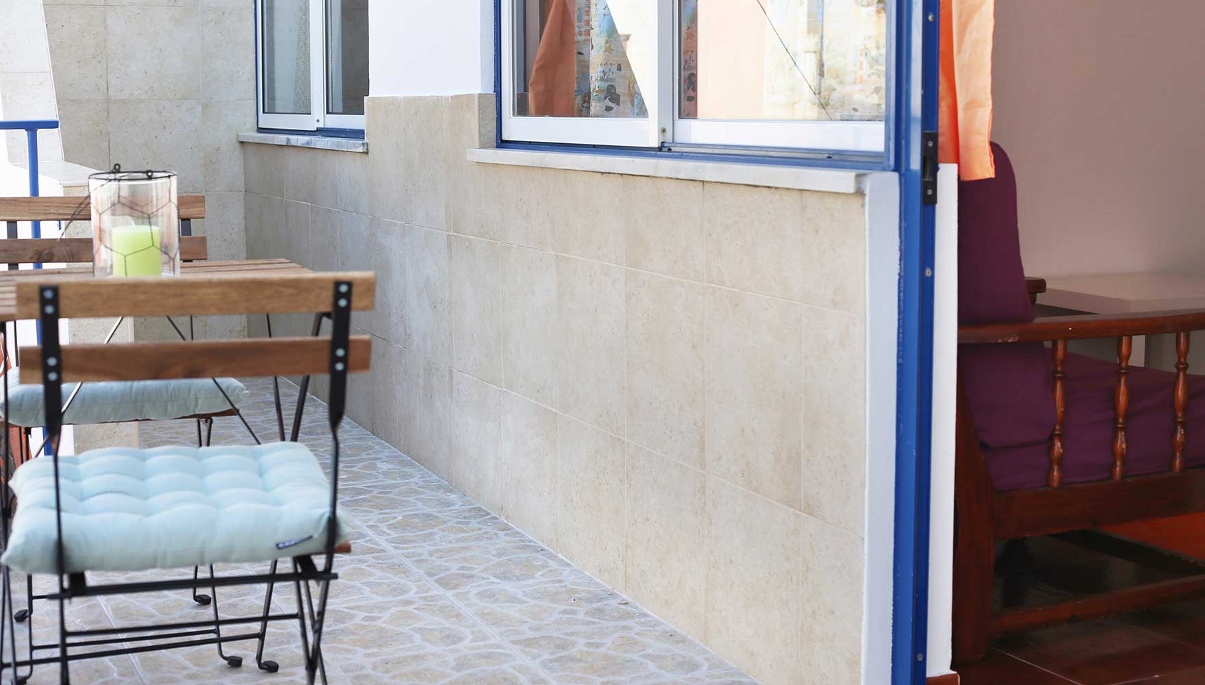 kleine private Balkon